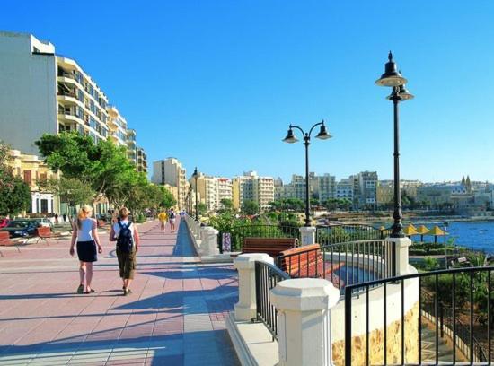 Апартаменти Unbeatable Location Valletta And Harbour Views Сліма Екстер'єр фото